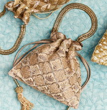 Load image into Gallery viewer, Royal Summer Gold