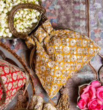 Load image into Gallery viewer, Noor Mustard Yellow
